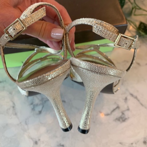 Kate & Kelly Fleck of Gold Heeled Sandals - Picture 4 of 12